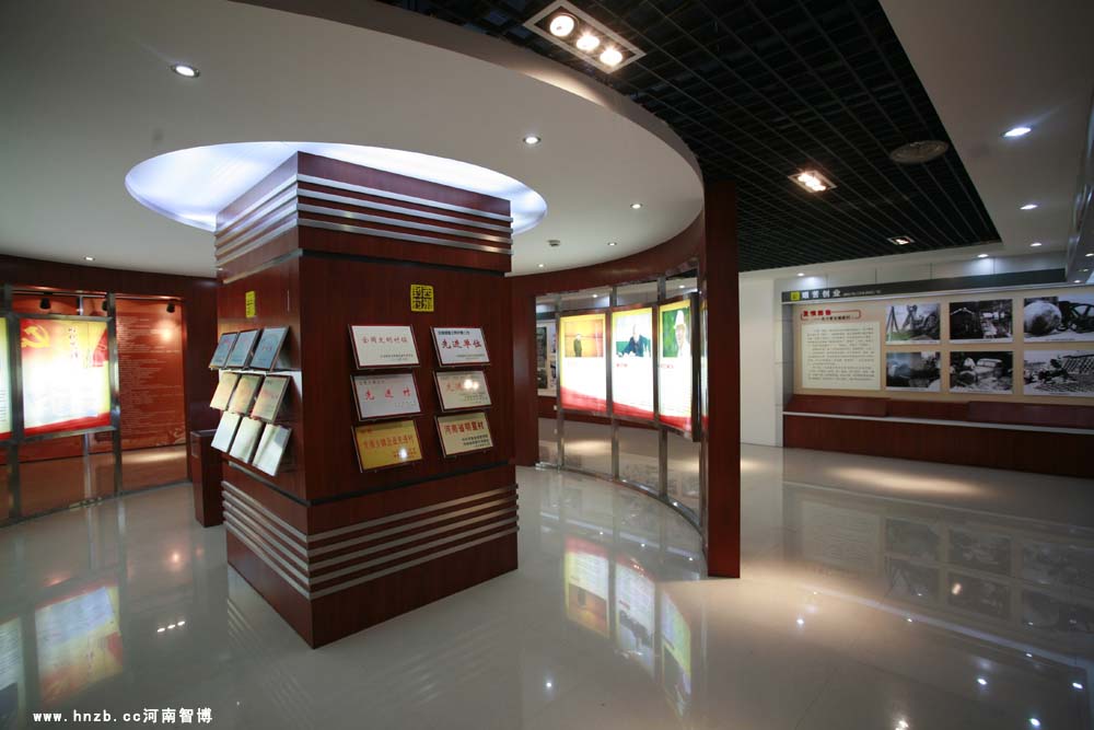 分析建立展廳是企業(yè)對(duì)自身企業(yè)品牌的有效創(chuàng)新形式(圖1)